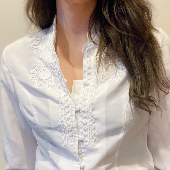 vintage Sellecca embroidered button-down - Picture 2 of 3